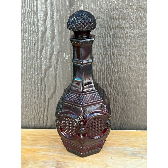 Vintage Ruby Red Avon 1876 Cape Cod Glass Wine Decanter Stopper Bubble Bath - Picture 3 of 9